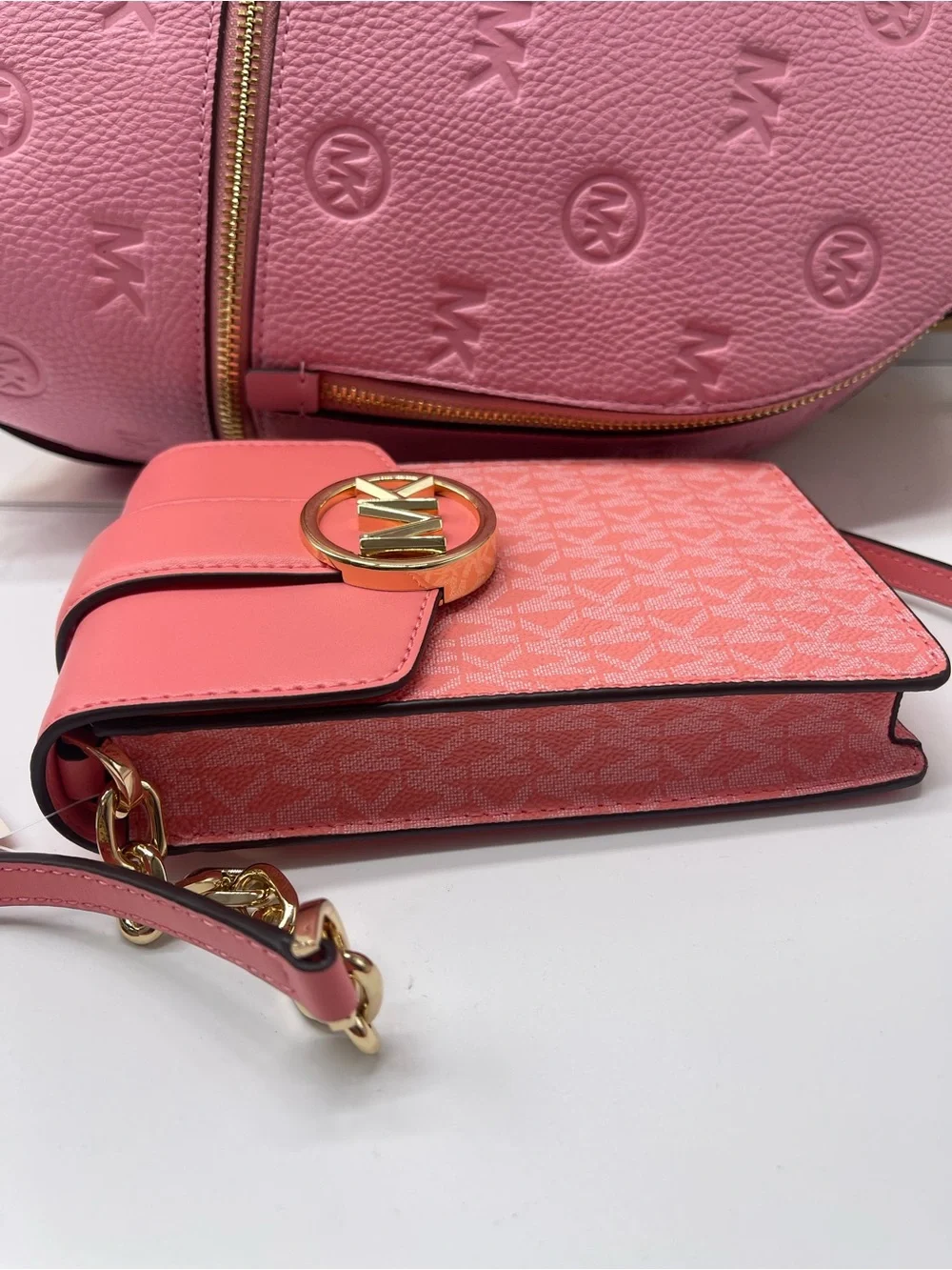 Michael Kors Carmen Small NS Phone Xbody Crossbody Bag Grapefruit NWT